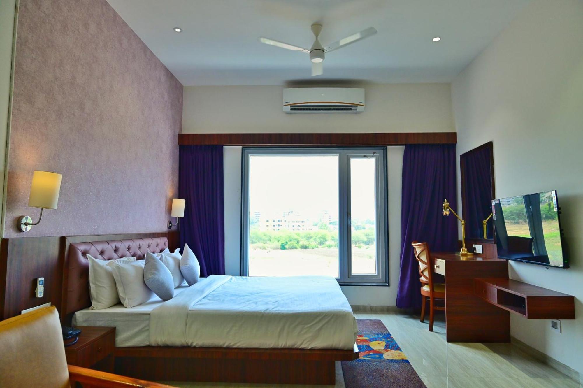 The One Hotel Nashik Exterior foto