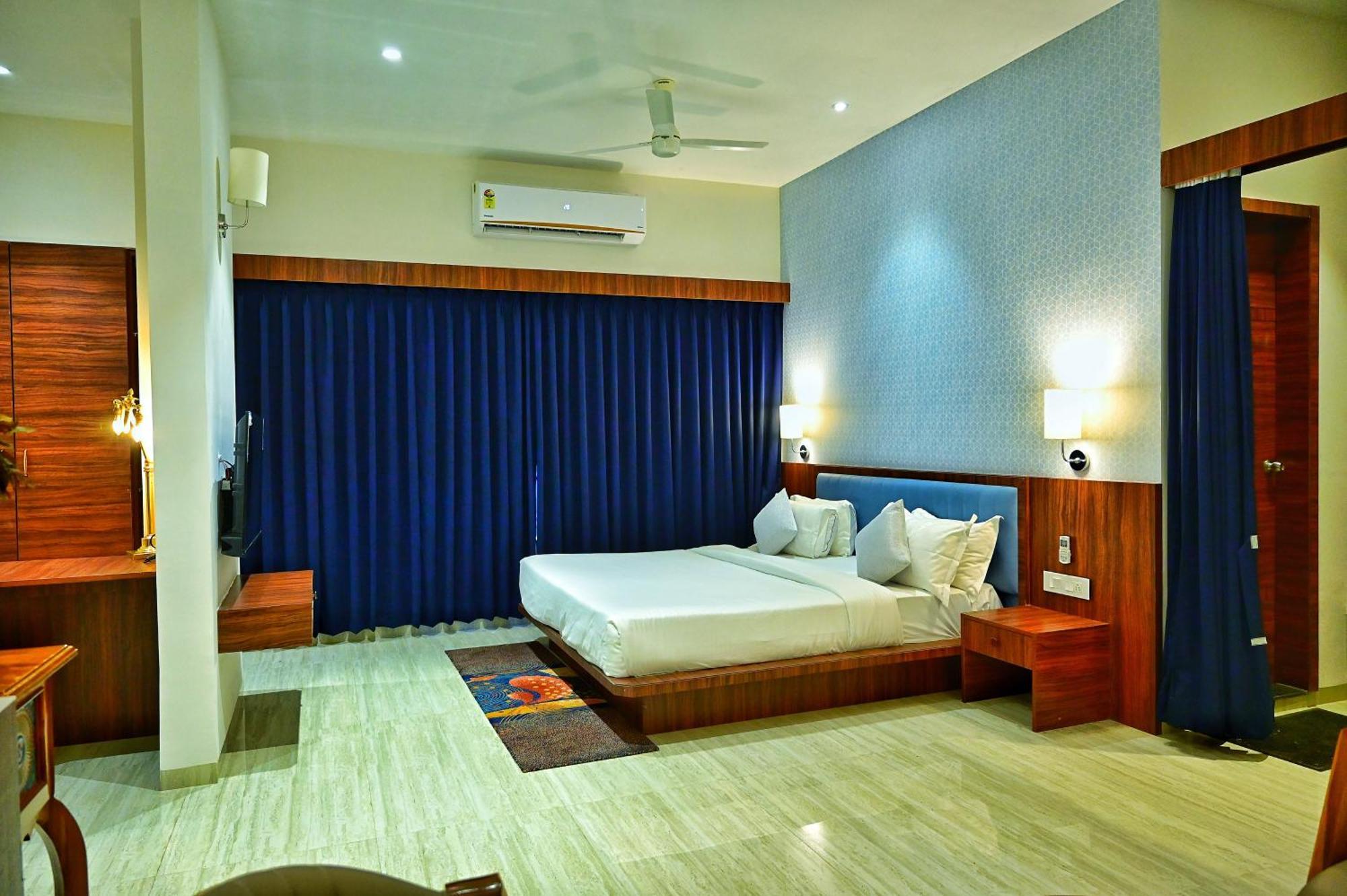 The One Hotel Nashik Exterior foto