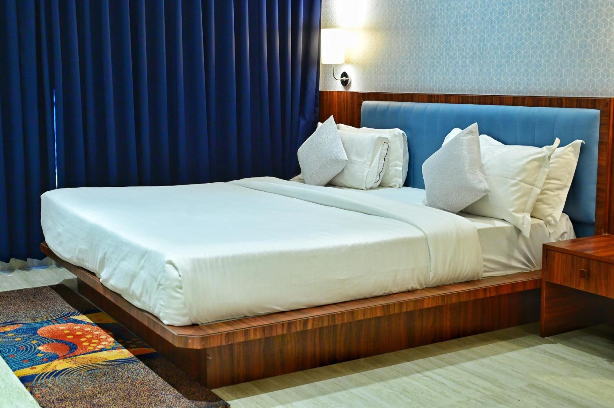 The One Hotel Nashik Exterior foto